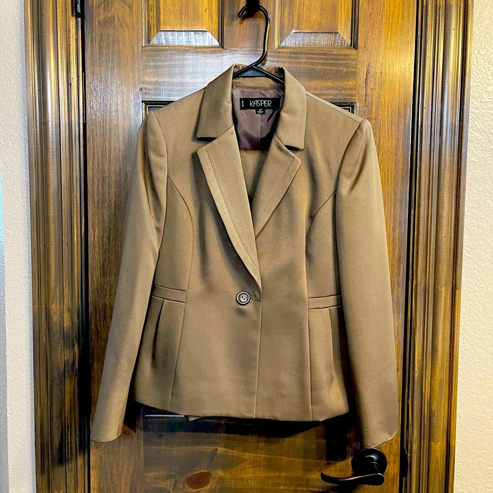 Kasper Womens Tan Single Breasted Blazer 3 Piece Suit Sz 4P